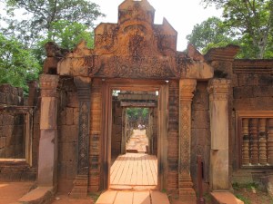 Banteay Srei entrance(gopura)