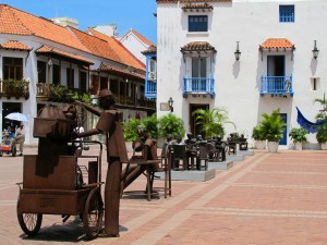Metal Artwork, San Pedro Claver Square